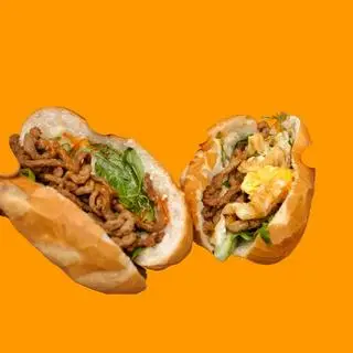 Hình ảnh Bánh mì nhiều chả cá má hải