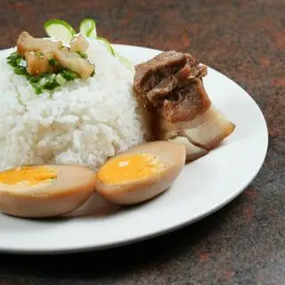 Hình ảnh Cơm thịt kho trứng