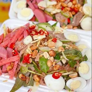 Hình ảnh Nem Chua Huế Trộn Tứ Vị
