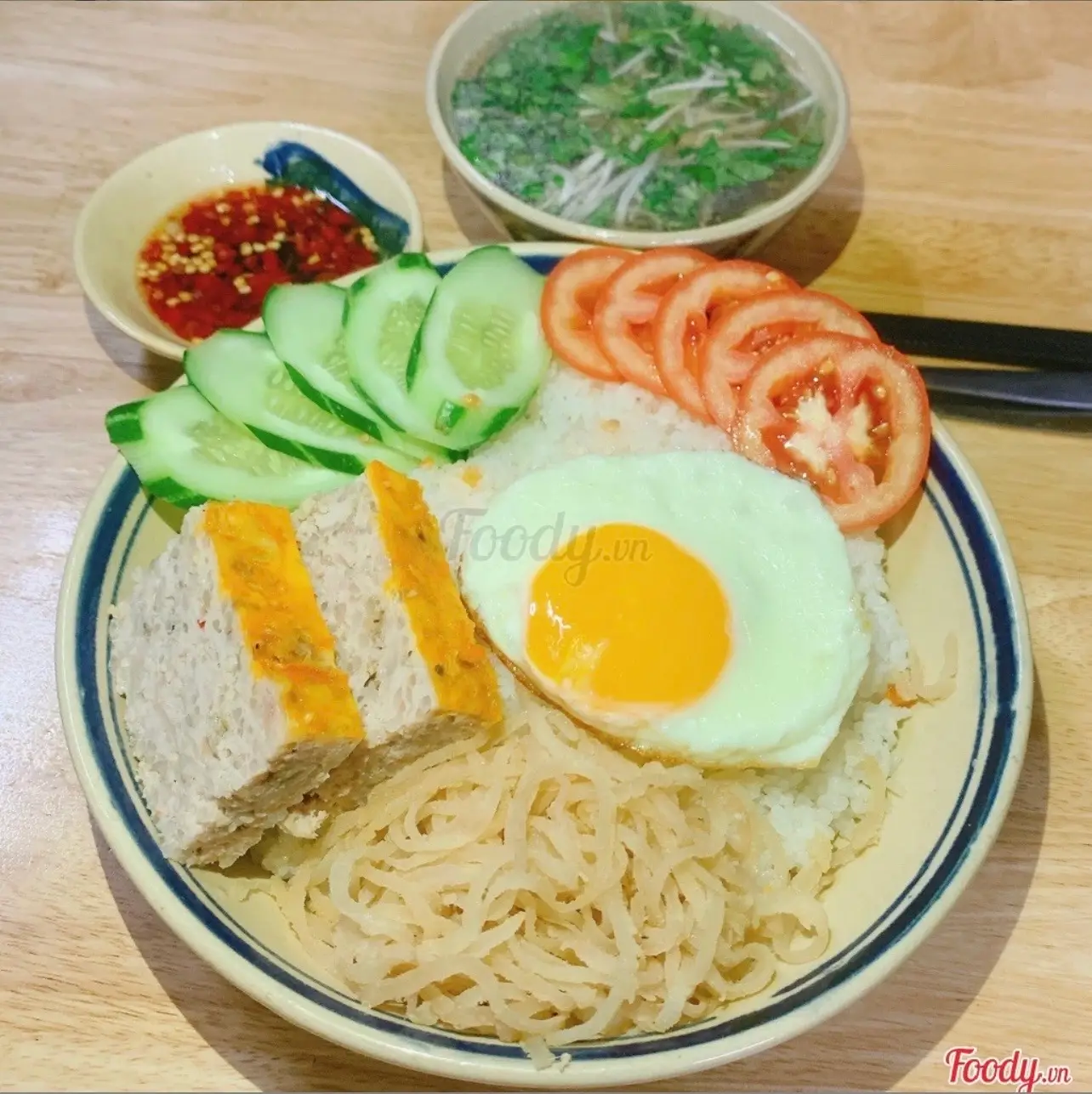 Hình ảnh Cơm Tấm Bì Chả Trứng Lạp Xưởng