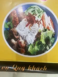 Hình ảnh bún trộn thịt nướng đầy đủ 