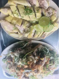 Hình ảnh Gà nửa con - Cơm cho 2 người