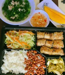 Hình ảnh cơm nem rán