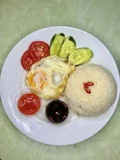 Hình ảnh Cơm Trắng + 2 Trứng Ốp La