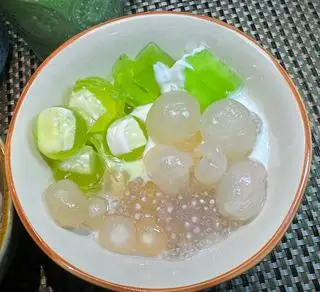 Hình ảnh sữa chua trân châu thạch lá nếp phomai