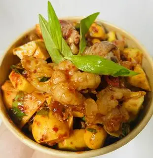 Hình ảnh Size vừa- Chân gà rút xương sốt thái.