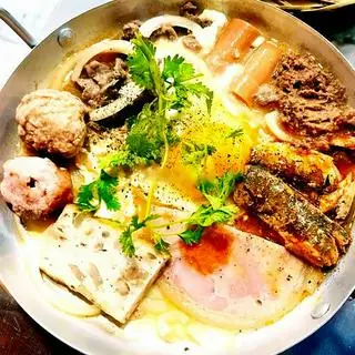 Hình ảnh Bánh mì chảo đặc biệt