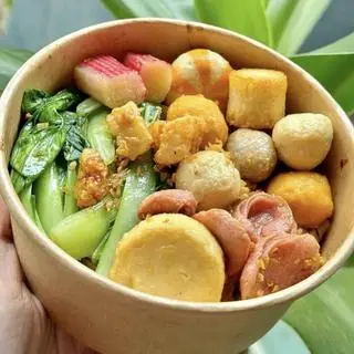Hình ảnh Mì trộn full topping cá viên đặc biệt