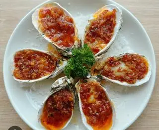 Hình ảnh Hàu đại dương nướng sate 10 con