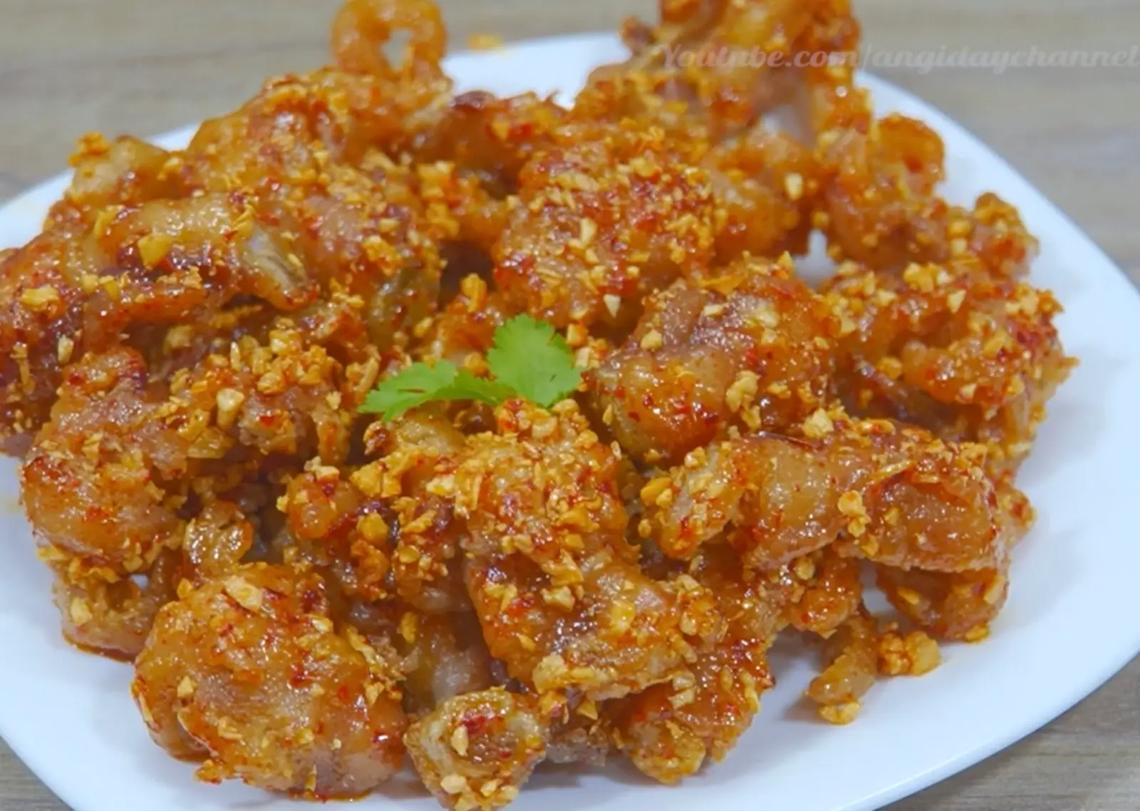 Hình ảnh Chân Gà Chiên Giòn Sốt Bơ Bắp Cay