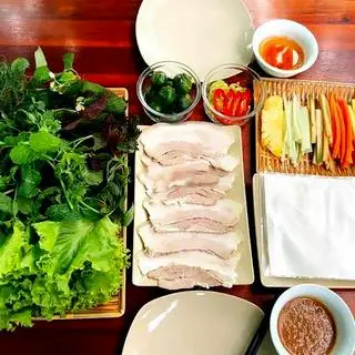 Hình ảnh Bánh tráng cuốn thịt heo hấp