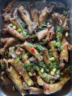 Hình ảnh Cá Bống kho ( tiêu, hành) 