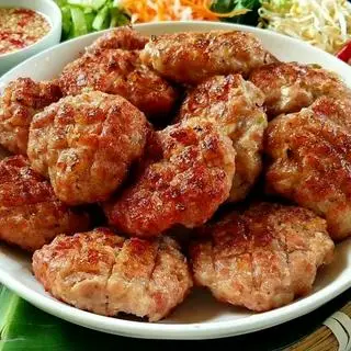 Hình ảnh Cơm Thịt Heo viên chiên 