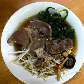 Hình ảnh Mỳ tim - đùi tỏi gà