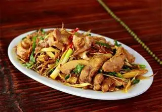 Hình ảnh Đà Điểu Xào sả ớt