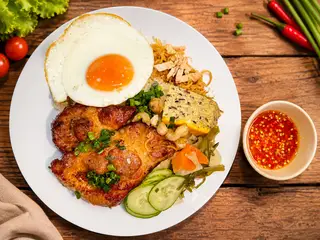 Hình ảnh Cơm sườn bì chả trứng