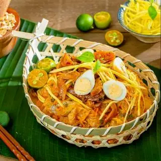 Hình ảnh bánh tráng trộn mực khô 