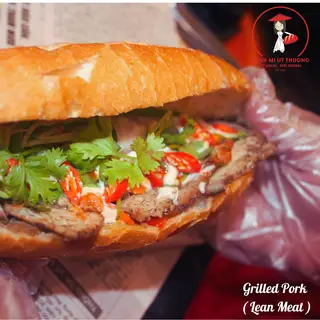 Hình ảnh Bánh mì heo nướng - Grilled Pork