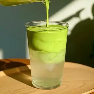 Hình ảnh Coconut matcha cold whisk