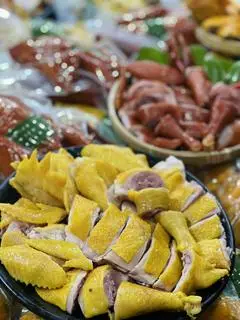 Hình ảnh Gà tiêu ủ muối hoa tiêu - 1/2 con