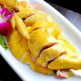 Hình ảnh Gà Tươi Luộc(nửa con)