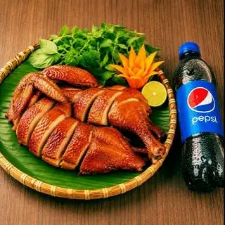 Hình ảnh Combo Gà Ri Hun Khói 1/2 Con + Pepsi 