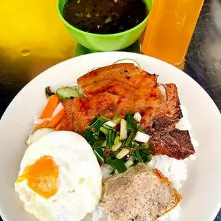 Hình ảnh Sườn chả trứng - rong biển - nước uống