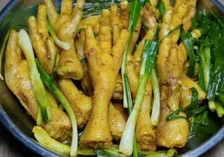Hình ảnh Chân Gà Hấp Hành 12 chân 