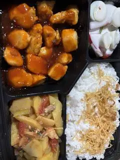 Hình ảnh Cơm gà chua ngọt