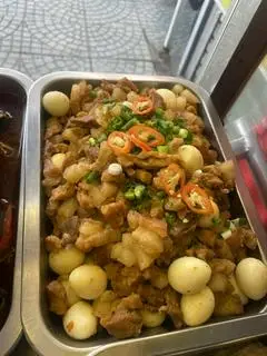 Hình ảnh Cơm Thịt kho trứng cút