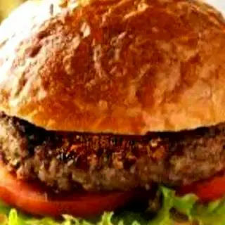 Hình ảnh Hamburger bò - 1 Coca