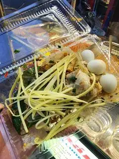 Hình ảnh BÁNH CHÁN TRỘN MỠ HÀNH TRỨNG CÚT