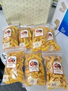 Hình ảnh Nui chiên bơ sốt mắm hành chà bông