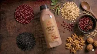 Hình ảnh Sữa óc chó đậu đỏ