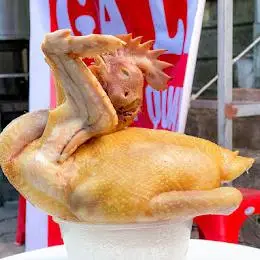 Hình ảnh Gà cúng luộc chín 