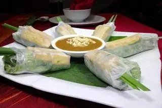 Hình ảnh GỎI CUỐN CHAY ( 2 CUỐN ) 