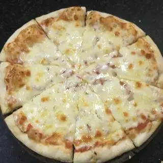 Hình ảnh Pizza truyền thống (30cm)