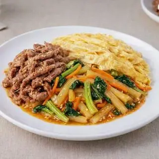 Hình ảnh Nui Xào Bò Trứng