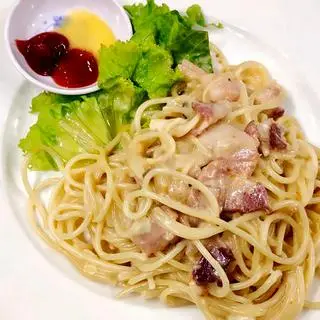 Hình ảnh Mì ý thịt nguội phô mai