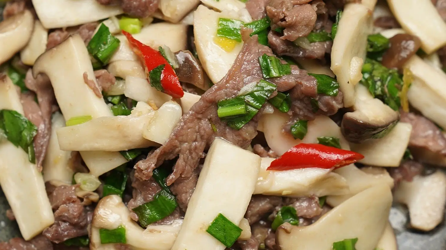 Hình ảnh Cơm rang bò xào nấm