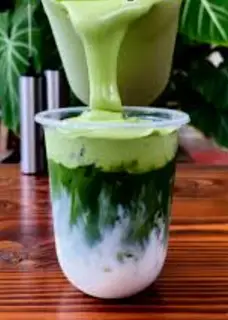 Hình ảnh Matcha latte kem dẻo