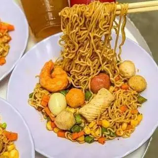 Hình ảnh Mì trộn Indomie Thập Cẩm Nhiều Mì