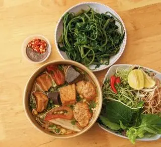 Hình ảnh Bún Riêu Chả