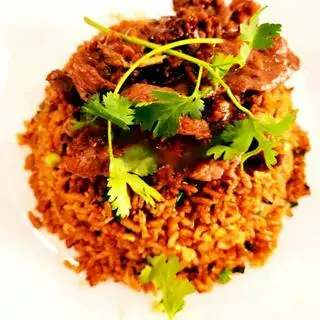 Hình ảnh Cơm chiên bò sốt tiêu đen