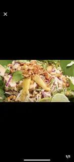 Hình ảnh Gỏi gà nửa con 