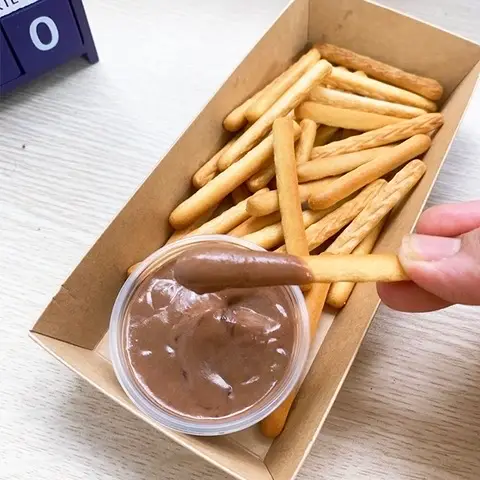 Hình ảnh Bánh Que Chấm Sốt Chocolate