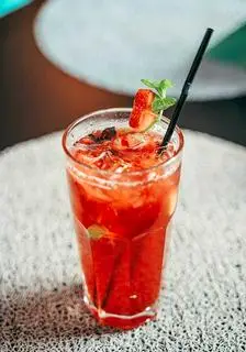 Hình ảnh Hồng Trà Dâu