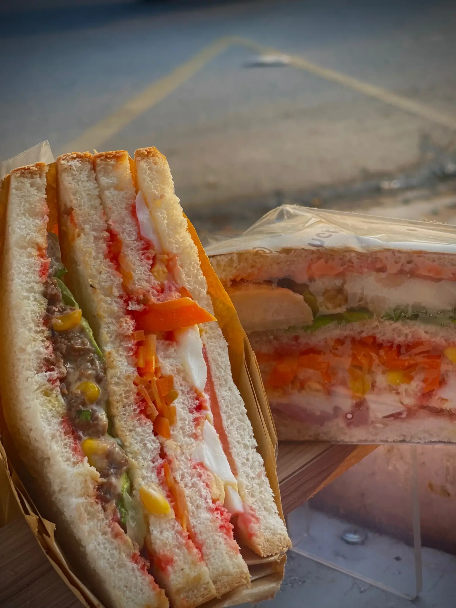 Hình ảnh Sandwich  gà xé  phô mai+ trứng mayo