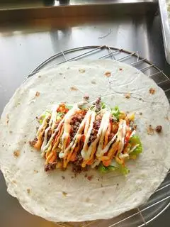 Hình ảnh Tacos gà xé + trứng