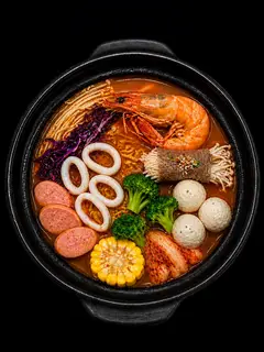Hình ảnh Mỳ cay thập cẩm
